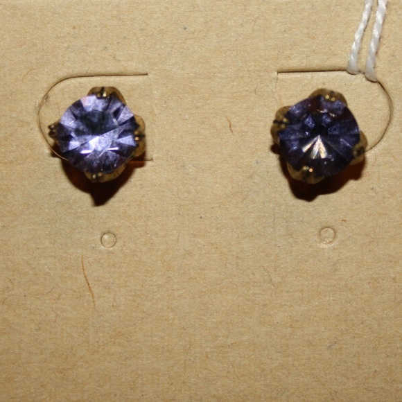 Chloe + Isabel Jewelry - Round Stud Earrings Chloe + Isabel Jewelry - Round Stud Earrings